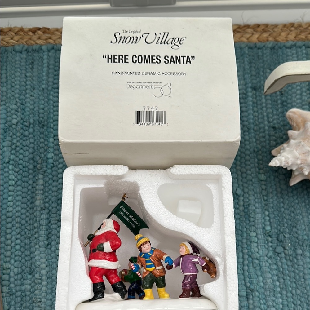 Department 56 Snow Village 'Here Comes Santa' Figurine